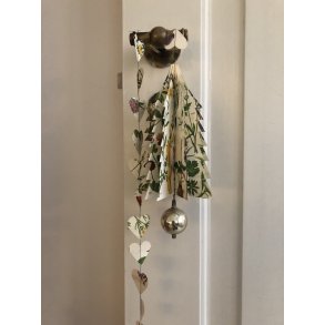 Håndklippede juletræer