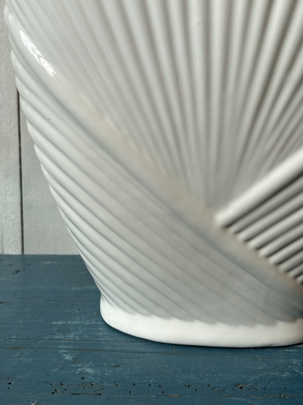 Vase, gulv, keramik, hvid, swirl Vintage fund Shades by IgenIbrug