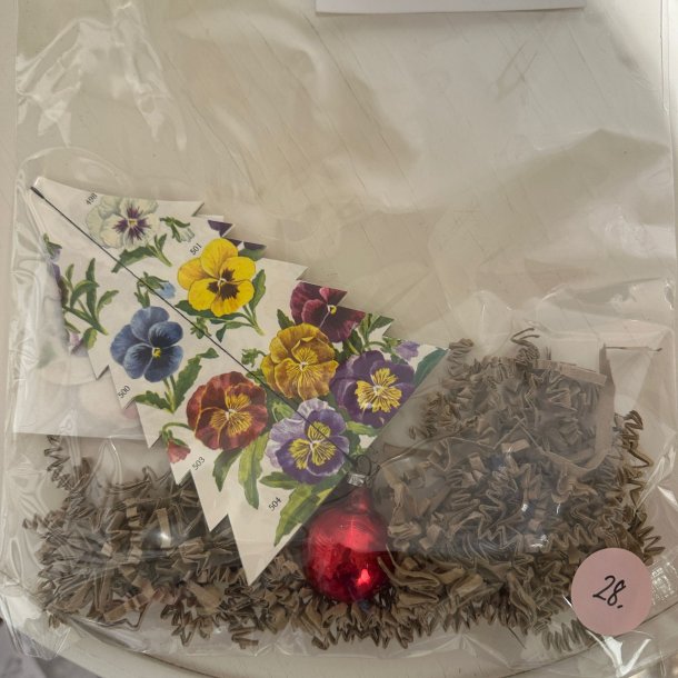 Juletr�suro, papirklip, nr. 28