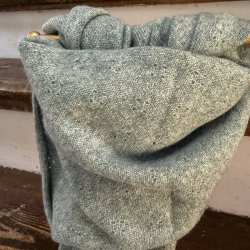 Small cashmere scarf, holepattern, Blue mlg