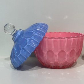 Bonbonniere, lysrd/lysebl