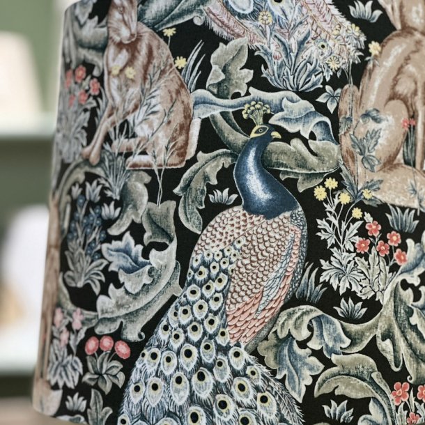 Nr 520 - Peacock and friends