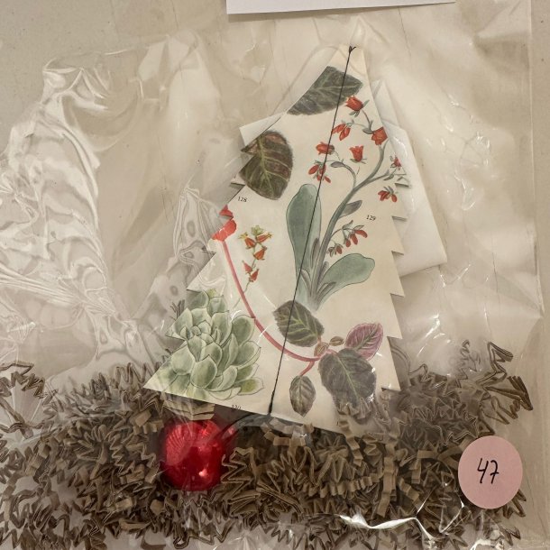 Juletr�suro, papirklip, nr. 47