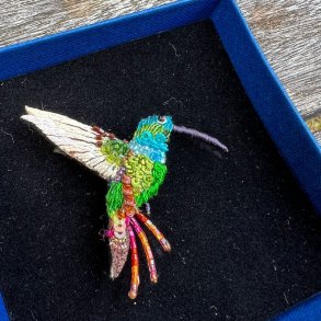 Emerald Kolibri broche