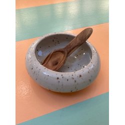 Saltkar med ske, flere varianter