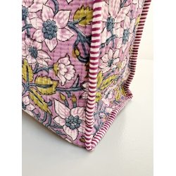 Taske, lyslilla m hvid blomser