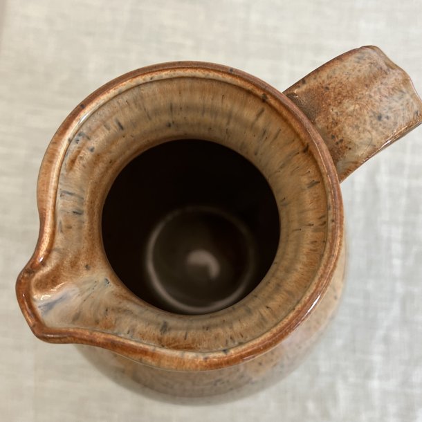 Vintage kande med brun harepels glasur