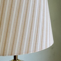 Nr 424 - Sommerhus striber gul