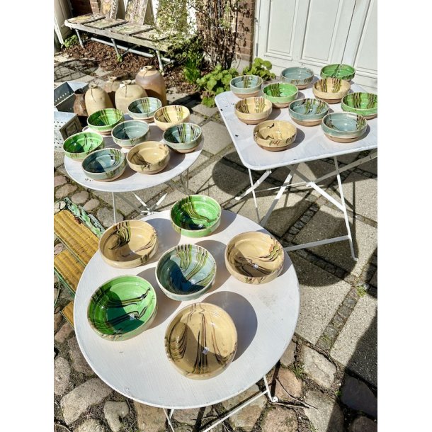 Gamle lerskle i tre farver