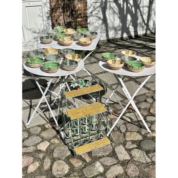 Gamle lerskle i tre farver