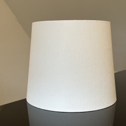 Nr 294 - Hndlavet lampeskrm i Hvid eksklusiv hr