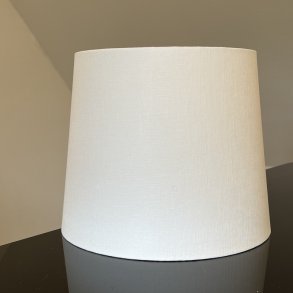 Nr 294 - Hndlavet lampeskrm i Hvid eksklusiv hr