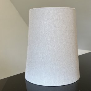 Nr 295 - Hndlavet lampeskrm i Gr eksklusiv hr