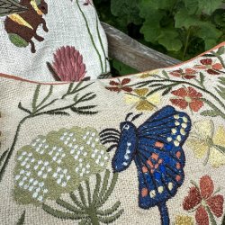 Pude, Beesum, 30x50, inkl fyld