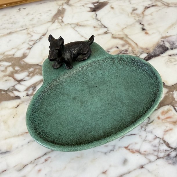 Smykkesk�l m hund