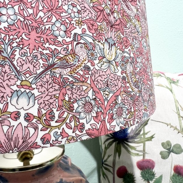 Nr 503 - Pink mini strawberry thief