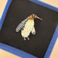 Trovelore King penguin broche