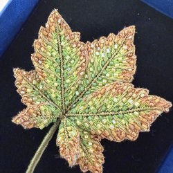 Trovelore horse chestnut leaf broche