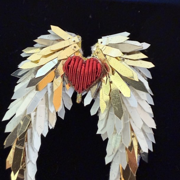 Trovelore spirit wings broche