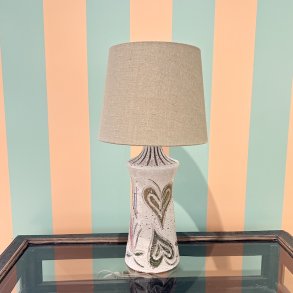 Nr 507 - Hndlavet lampeskrm i oliven eksklusiv hr