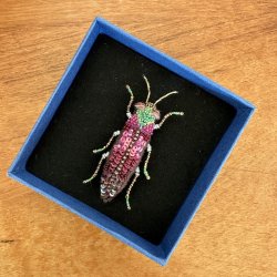 Pink jewel bille broche