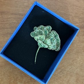 Ginko leaf broche