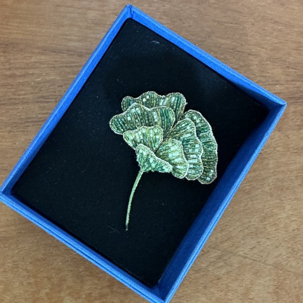 Ginko leaf broche