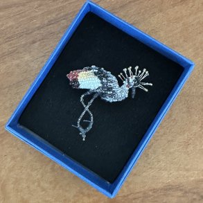 Crowned crane broche