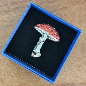 Fly Amanita mushroom broche