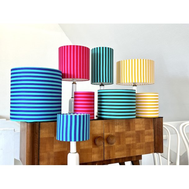 Nr 339 - Vertical tent stripes rd/pink