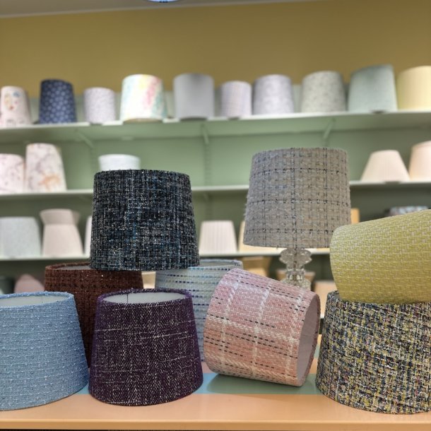 Empire lille, Chanel tekstil, lilla