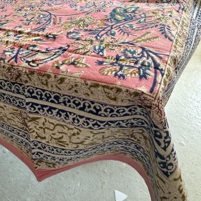 Dug, lyserd med grn/bl kant