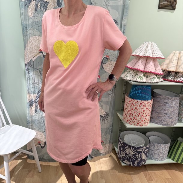 Sweat dress, pink, heart