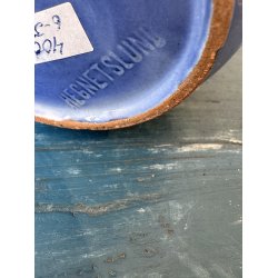 Bl Hegnetslund vase med hvide detaljer