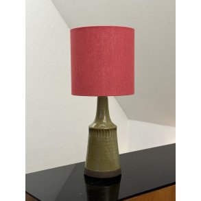 Nr 385 - Hndlavet lampeskrm i Rasberry eksklusiv hr