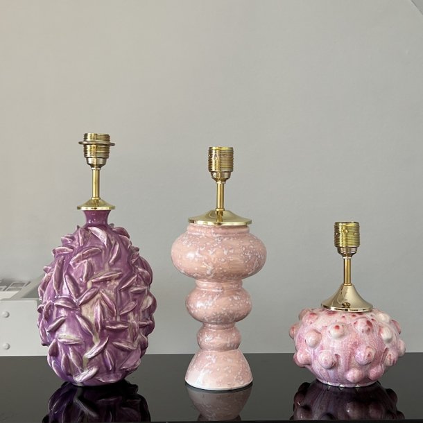Bordlampe, keramik, lilla dutter, H40