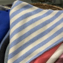 Small cashmere scarf, stripe