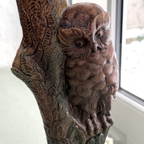 Bordlampe m ugle, Ibsens enke