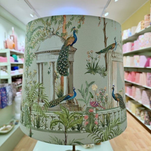 Nr 540 - Peacock world