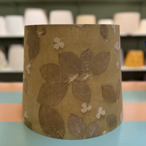 Nr 324 - Ecoprint, Empire mellem