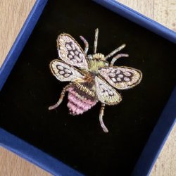 Bi broche - Bombus