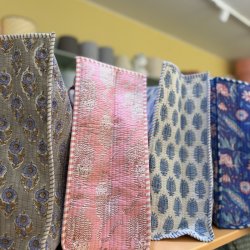 Quiltet taske, gr�/bl� 