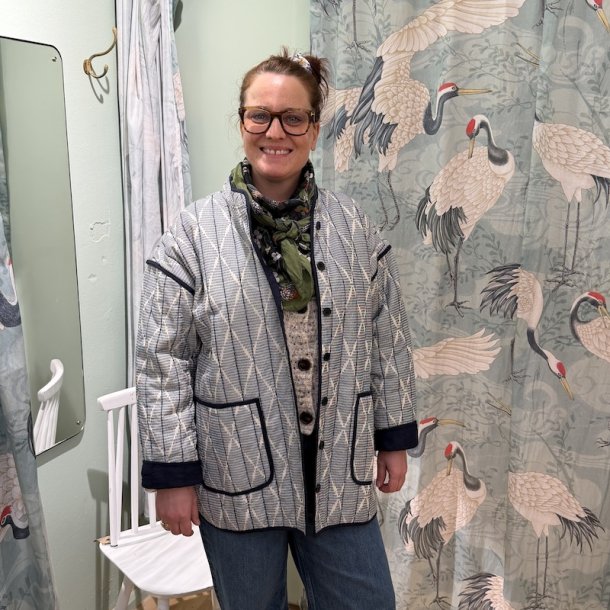 Amina ikat quilted jakke