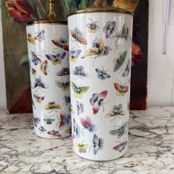 Bordlampe, Sommerfugle