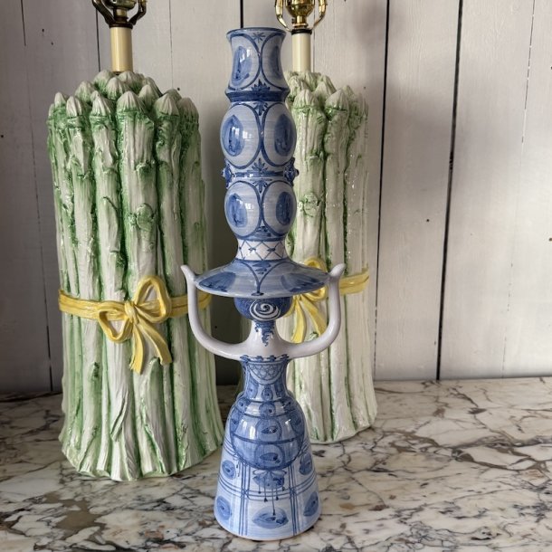 Wiinblad, dame, h�j