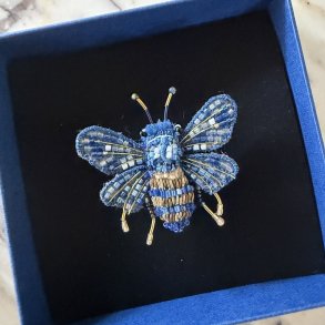 Mason bee broche