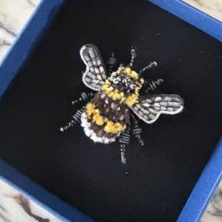 Yellow band bee broche