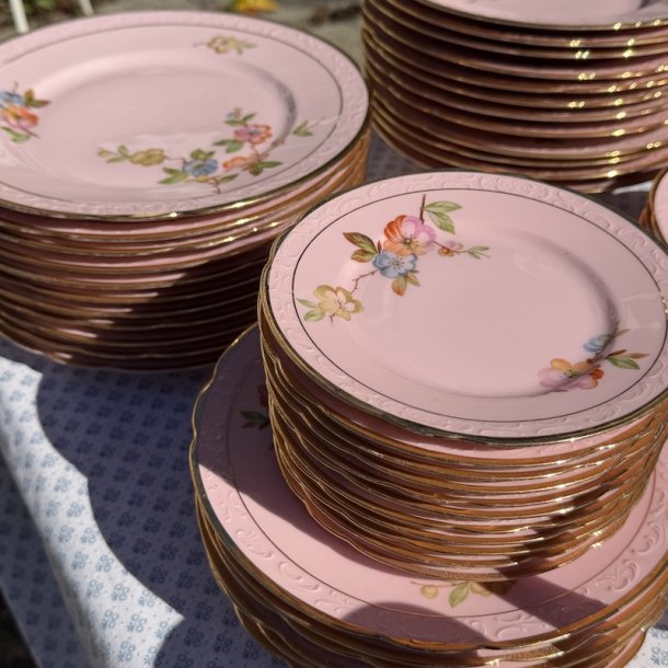 Lyser�dt stel m blomster