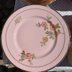 Lyser�dt stel m blomster