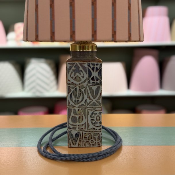Bordlampe, Baca